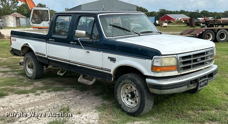 image for item KT9305 1997 Ford F250 Heavy Duty  Crew Cab pickup truck