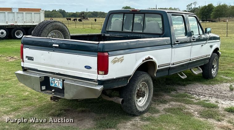 image for item KT9305 1997 Ford F250 Heavy Duty  Crew Cab pickup truck