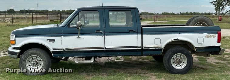 image for item KT9305 1997 Ford F250 Heavy Duty  Crew Cab pickup truck