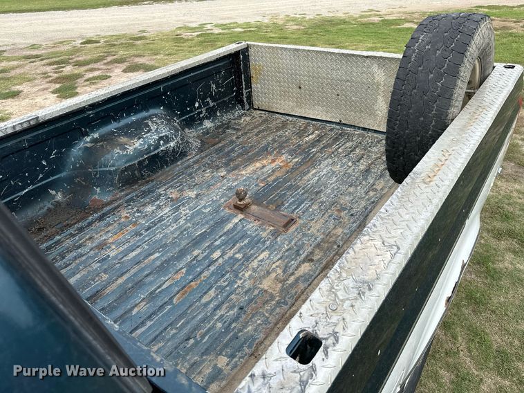 image for item KT9305 1997 Ford F250 Heavy Duty  Crew Cab pickup truck