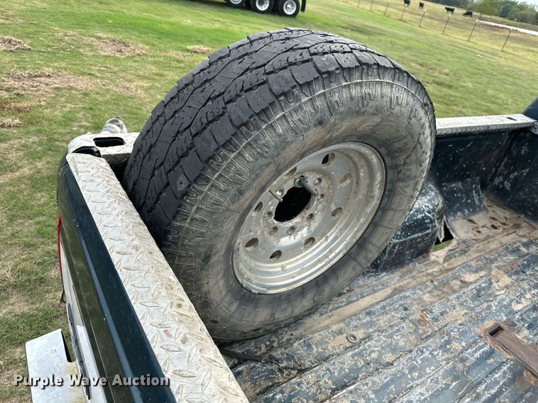 image for item KT9305 1997 Ford F250 Heavy Duty  Crew Cab pickup truck