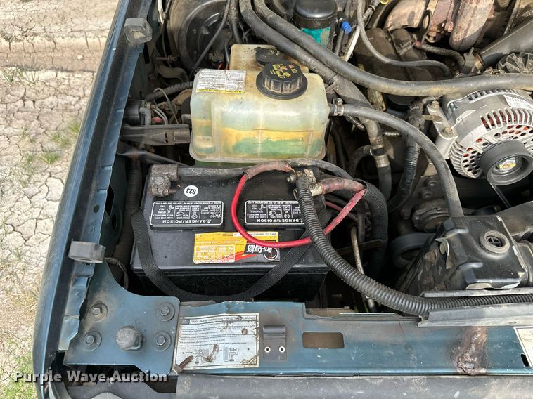 image for item KT9305 1997 Ford F250 Heavy Duty  Crew Cab pickup truck