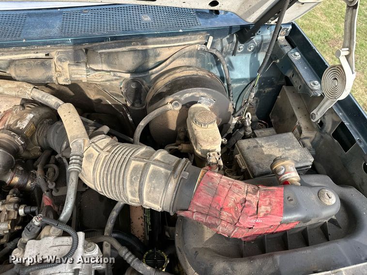 image for item KT9305 1997 Ford F250 Heavy Duty  Crew Cab pickup truck