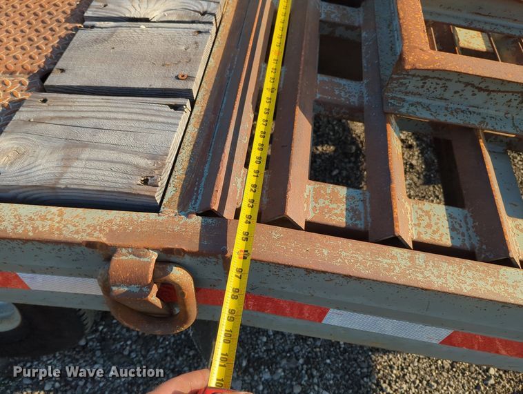 image for item KW9047 1999 Interstate  equipment trailer