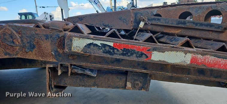 image for item LB9544 2015 H&H  utility trailer