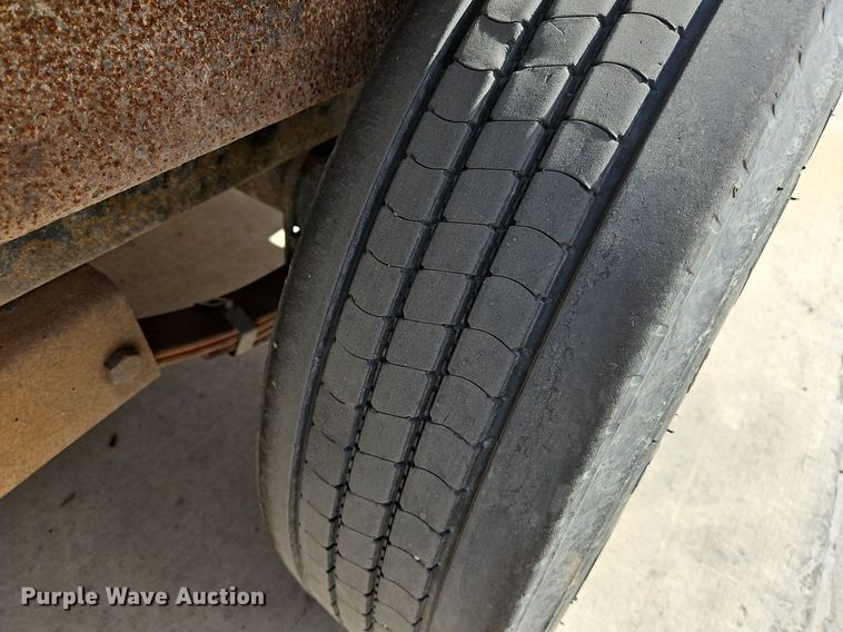 image for item LB9544 2015 H&H  utility trailer