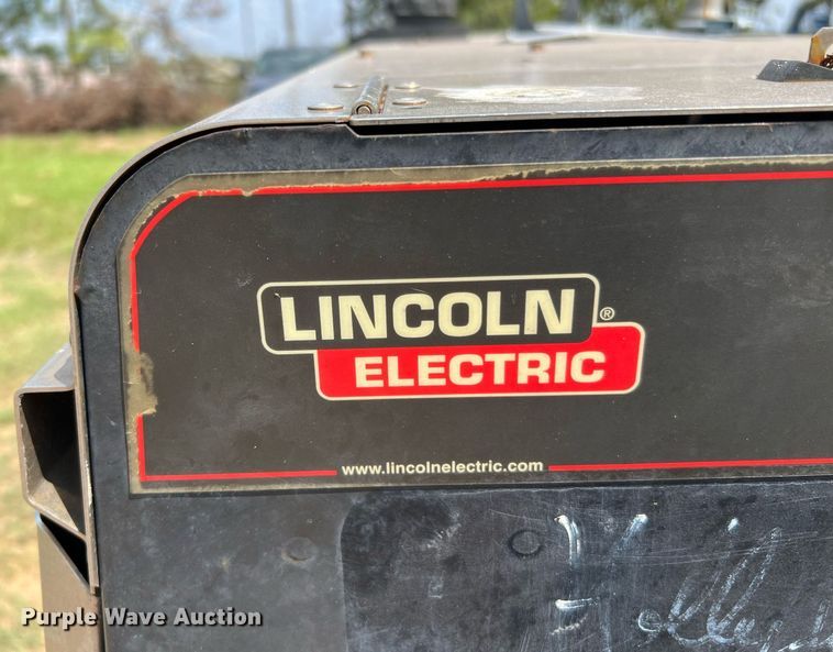 image for item LF9426 2017 Lincoln Electric Vantage 300  welder/generator