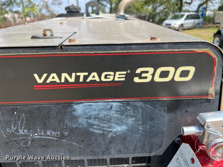 image for item LF9426 2017 Lincoln Electric Vantage 300  welder/generator