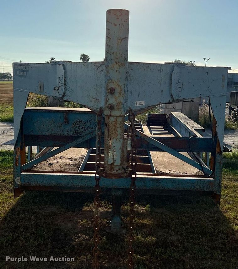 image for item LF9475 1985 Belshe  equipment trailer