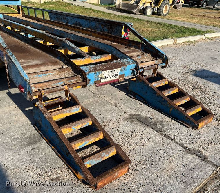 image for item LF9475 1985 Belshe  equipment trailer