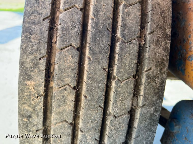 image for item LF9475 1985 Belshe  equipment trailer