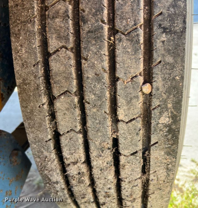 image for item LF9475 1985 Belshe  equipment trailer