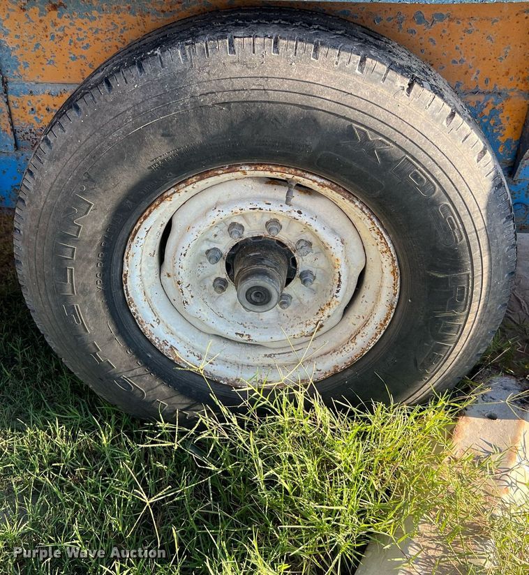 image for item LF9475 1985 Belshe  equipment trailer