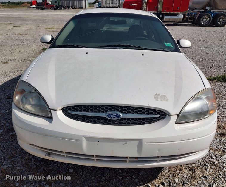 image for item LK9045 2000 Ford Taurus
