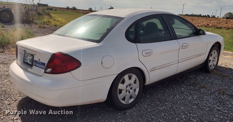 image for item LK9045 2000 Ford Taurus