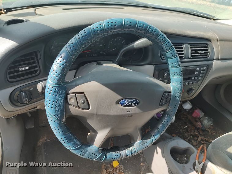 image for item LK9045 2000 Ford Taurus
