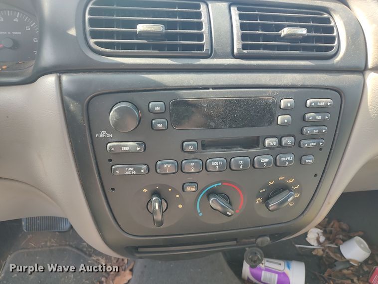 image for item LK9045 2000 Ford Taurus