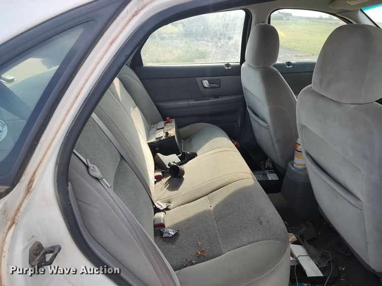 image for item LK9045 2000 Ford Taurus