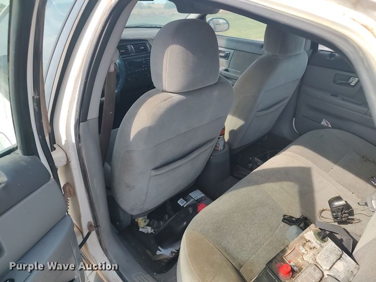 image for item LK9045 2000 Ford Taurus