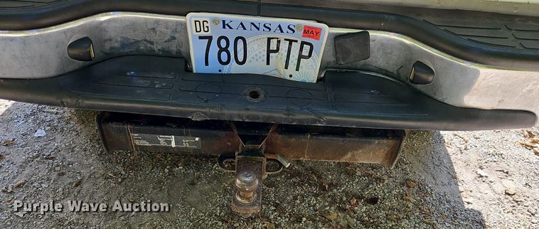 image for item LM9157 2003 Chevrolet Silverado 1500  Crew Cab pickup truck