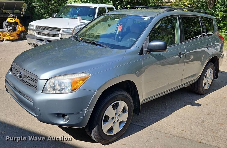 image for item LM9159 2006 Toyota RAV4  SUV