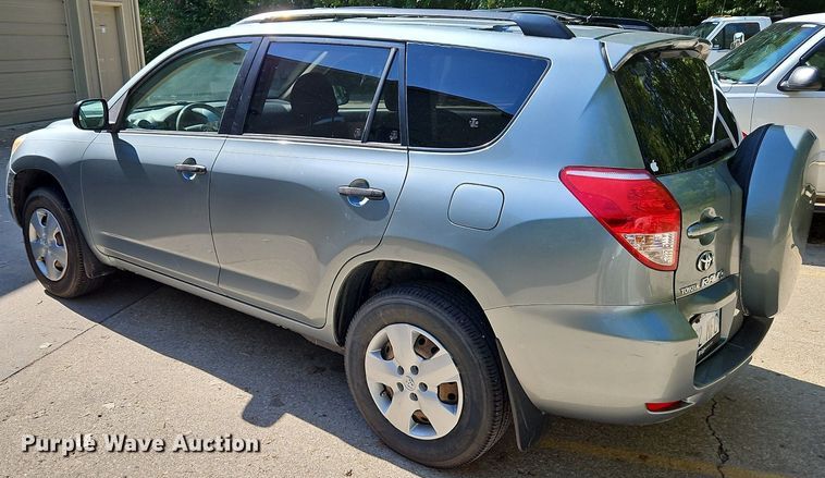 image for item LM9159 2006 Toyota RAV4  SUV