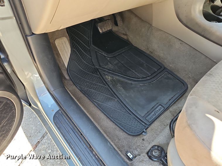 image for item LM9159 2006 Toyota RAV4  SUV