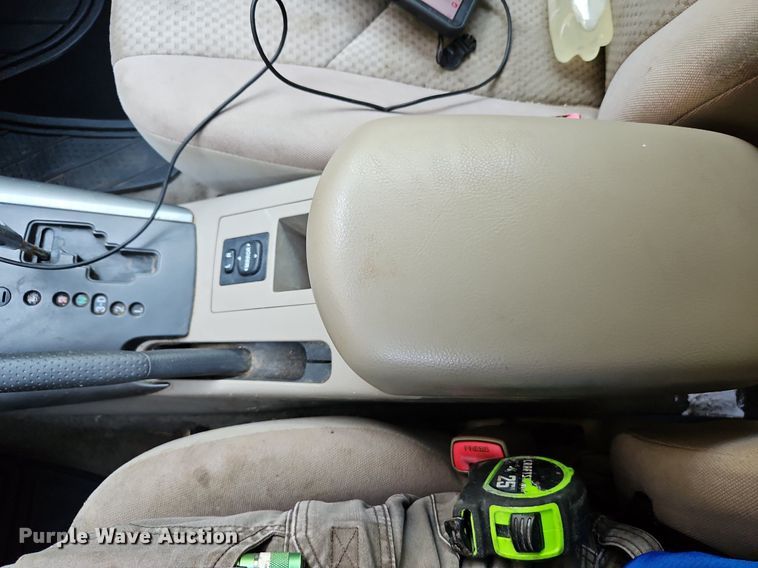 image for item LM9159 2006 Toyota RAV4  SUV