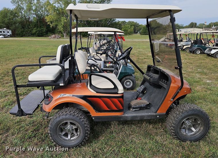 image for item LM9162 E-Z Go TXT FLEET, ELEC  golf cart