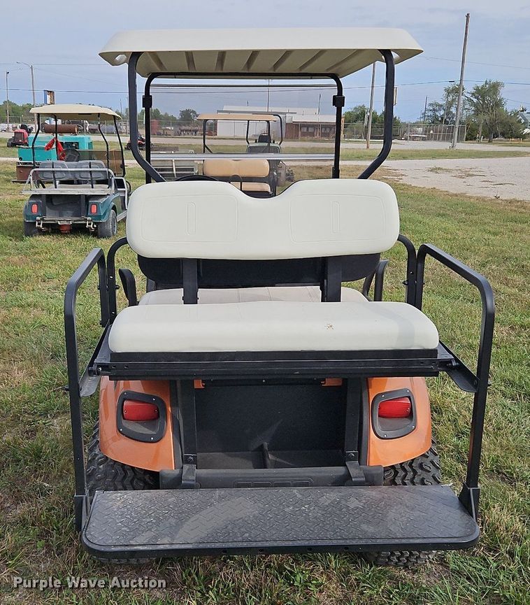 image for item LM9162 E-Z Go TXT FLEET, ELEC  golf cart