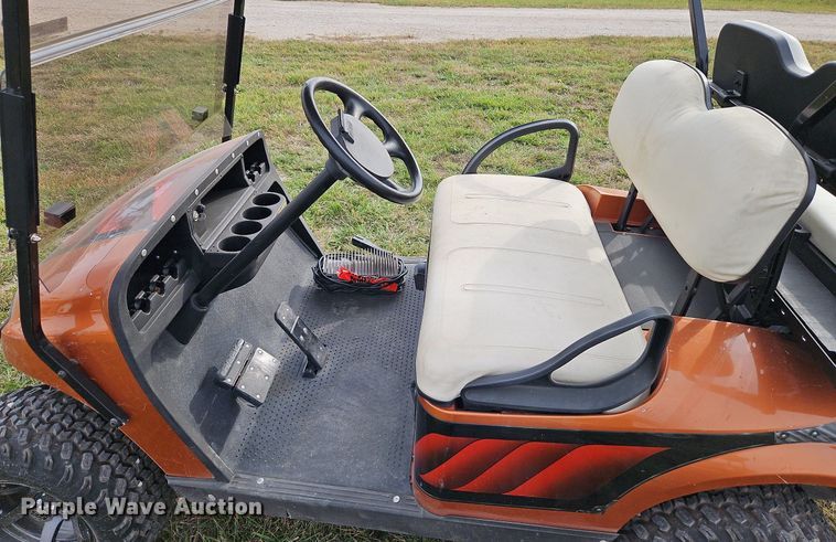 image for item LM9162 E-Z Go TXT FLEET, ELEC  golf cart