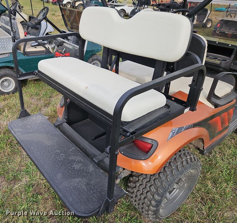 image for item LM9162 E-Z Go TXT FLEET, ELEC  golf cart