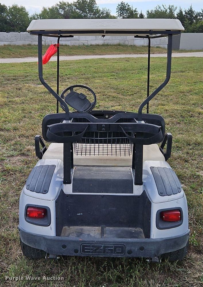 image for item LM9164 E-Z Go Freedom  golf cart