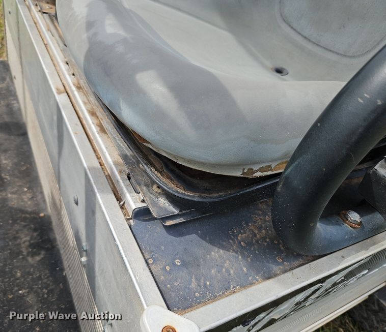 image for item LM9172 Club Car XRT 1500  utility vehicle