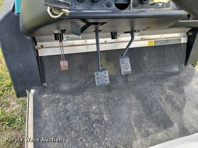 image for item LM9172 Club Car XRT 1500  utility vehicle