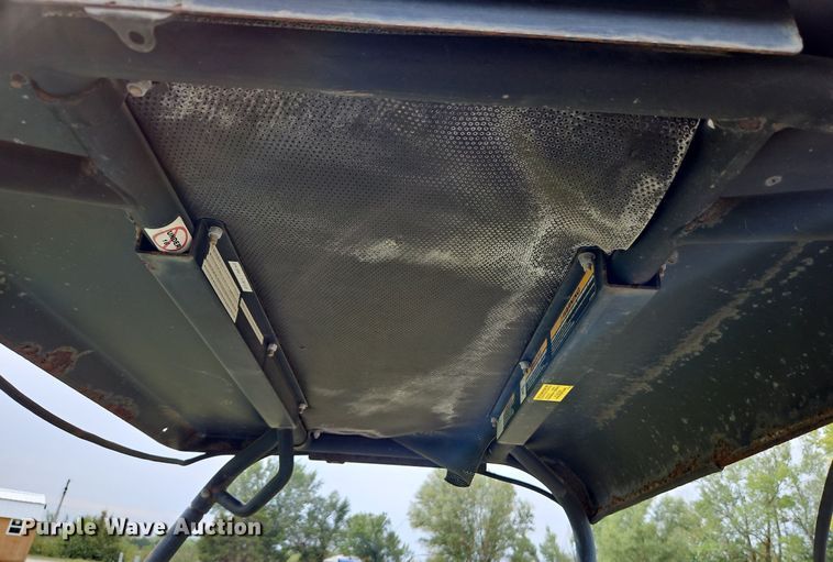 image for item LM9172 Club Car XRT 1500  utility vehicle