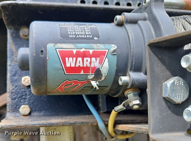 image for item LM9172 Club Car XRT 1500  utility vehicle