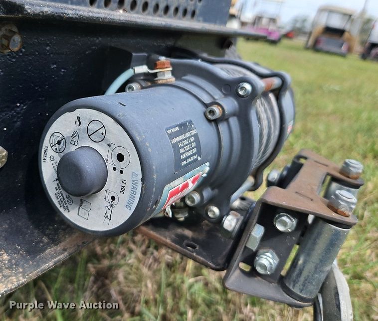 image for item LM9172 Club Car XRT 1500  utility vehicle