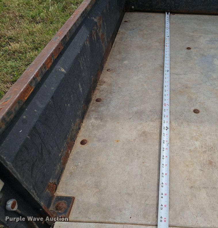 image for item LM9172 Club Car XRT 1500  utility vehicle