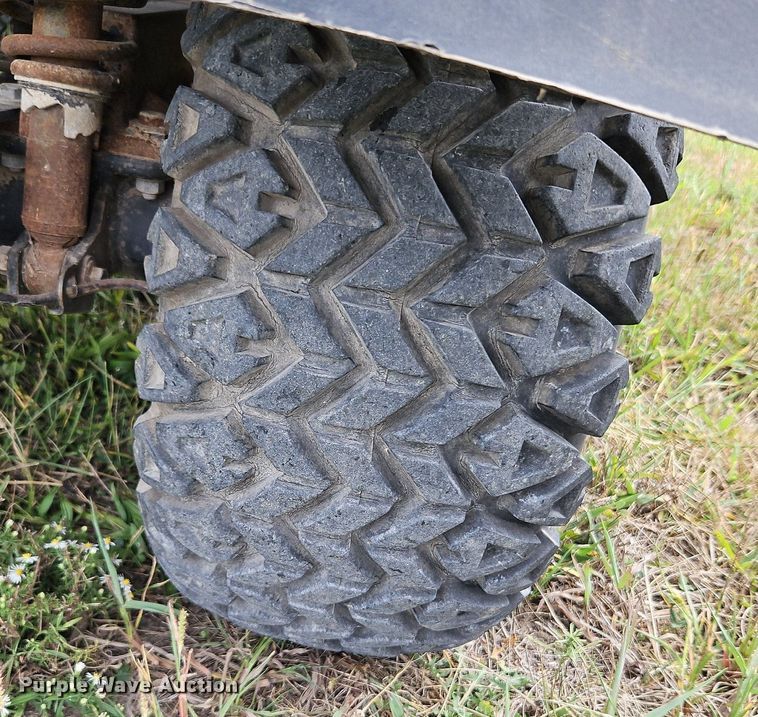 image for item LM9172 Club Car XRT 1500  utility vehicle