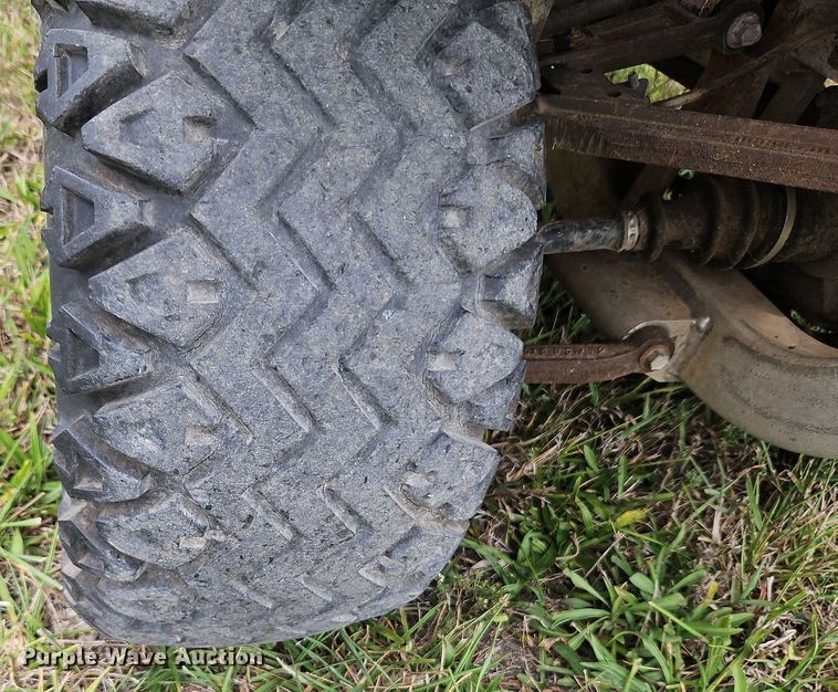 image for item LM9172 Club Car XRT 1500  utility vehicle