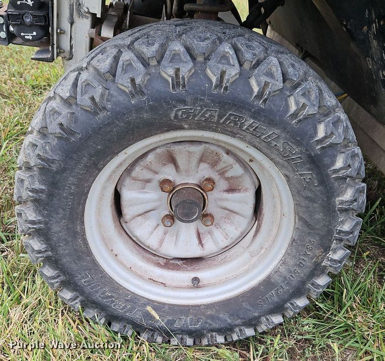 image for item LM9172 Club Car XRT 1500  utility vehicle