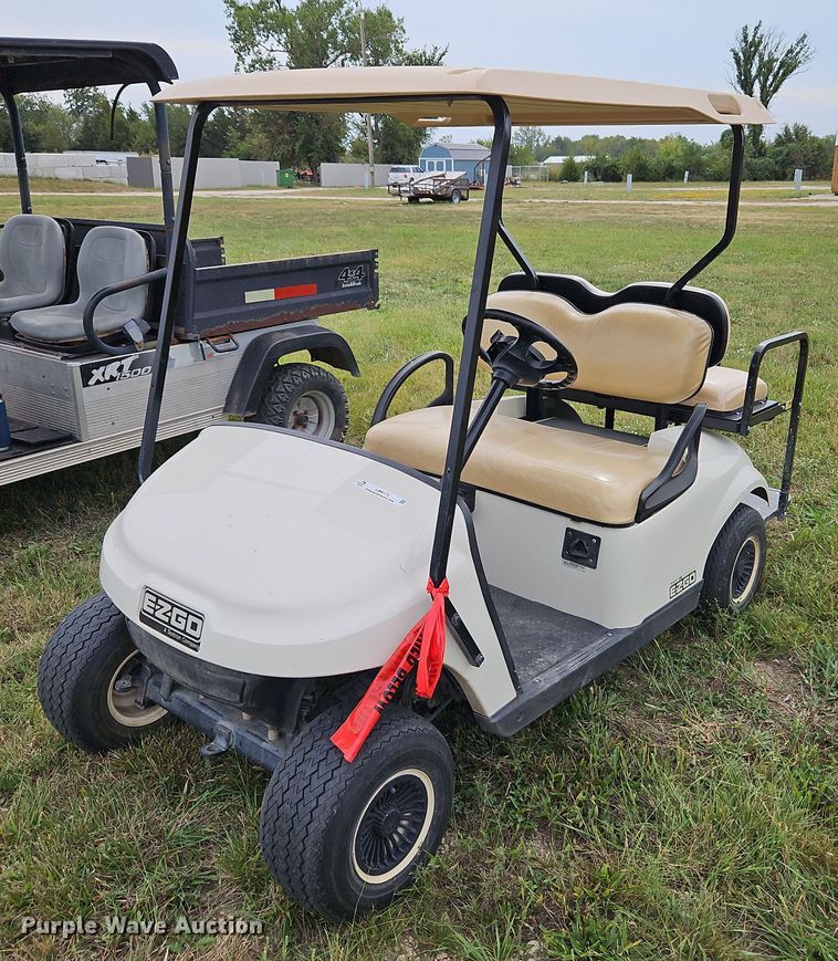 image for item LM9173 E-Z Go TXT FLEET, ELEC  golf cart