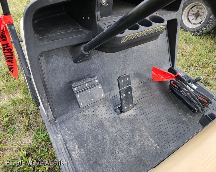 image for item LM9173 E-Z Go TXT FLEET, ELEC  golf cart