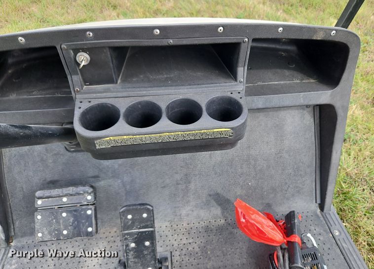 image for item LM9173 E-Z Go TXT FLEET, ELEC  golf cart