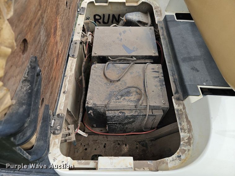 image for item LM9173 E-Z Go TXT FLEET, ELEC  golf cart