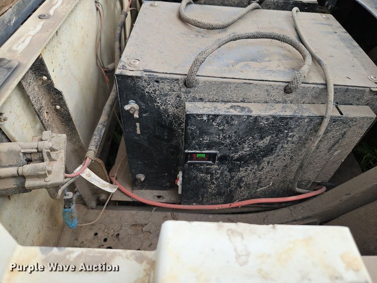 image for item LM9173 E-Z Go TXT FLEET, ELEC  golf cart