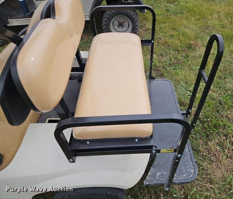 image for item LM9173 E-Z Go TXT FLEET, ELEC  golf cart