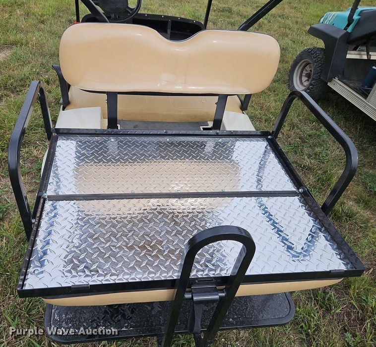 image for item LM9173 E-Z Go TXT FLEET, ELEC  golf cart