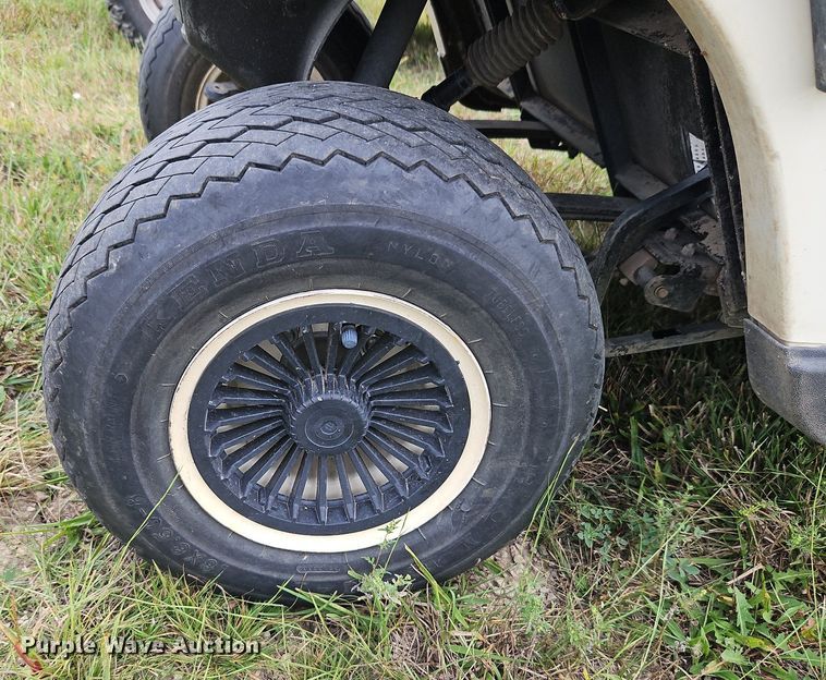 image for item LM9173 E-Z Go TXT FLEET, ELEC  golf cart